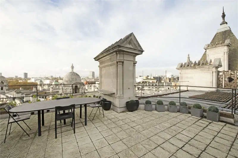 Whitehall Court Penthouse in Westminster